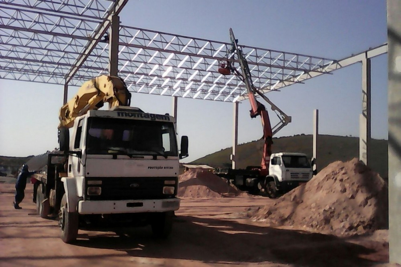 Empresa de Caminhões com Muncks para Locações Vila Guarani - Caminhões Tipo Munck para Locação