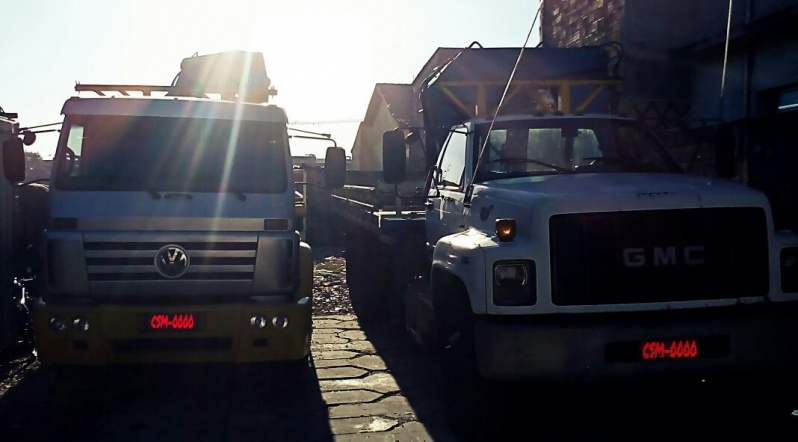 Empresas de Transporte de Containers em Sp São Caetano do Sul - Caminhão para Transporte de Containers